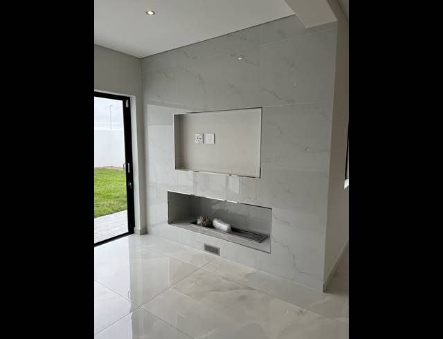 3 BEDROOM HOUSE FOR SALE IN SANDOWN